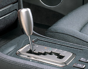 Shifter knob (titanium)