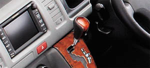 Shifter knob (wood pitch)