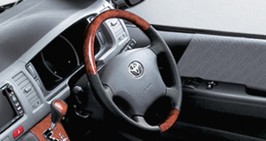 Wood pitch steering wheel