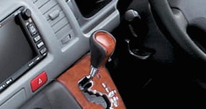 Shifter knob (wood pitch)
