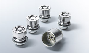 Reverse key wheel nut