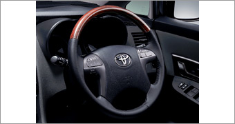 Wood pitch steering wheel