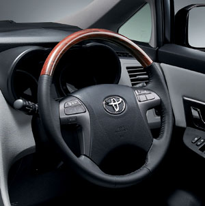 Wood pitch steering wheel