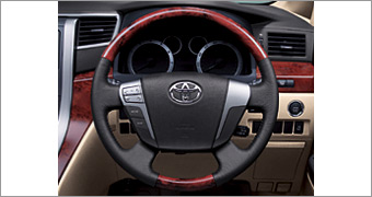 Wood pitch steering wheel