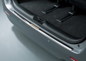 Rear bumper step guard