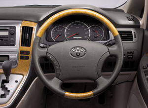 Wood pitch steering wheel