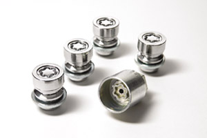 Reverse key wheel nut