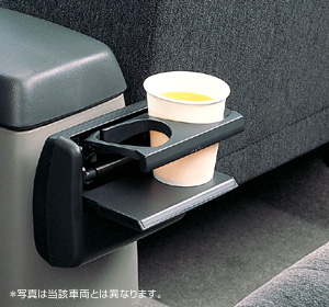 Rear cockpit cup holder
