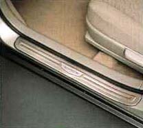Scuff plate