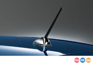 Roof antenna cover