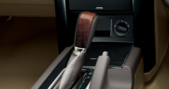 Shift knob (wood pitch)