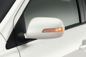 Side turn lamp equipped door mirror