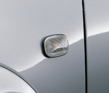 Clear side turn lamp