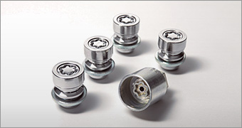 Reverse key wheel nut