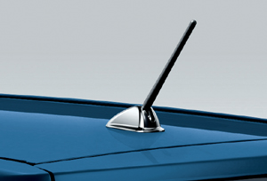 Roof antenna cover