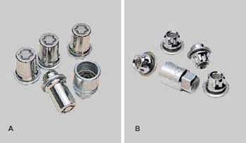 Reverse key wheel nut