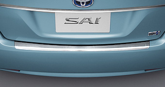 Rear bumper step guard