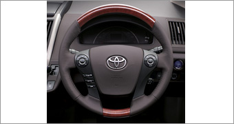 Wood pitch steering wheel