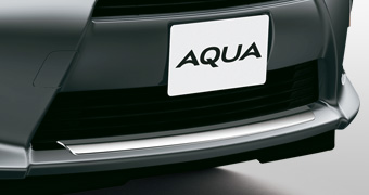 Front bumper garnish (plating)